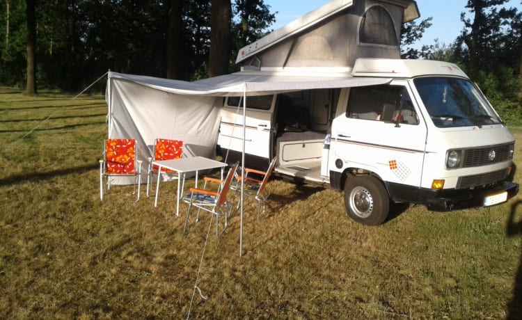 Spooky! – Completare VW T3 Camper