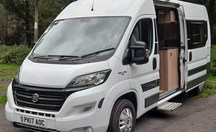 Victor – Fiat Ducato Autosleeper, comfort and convenience for great family tours