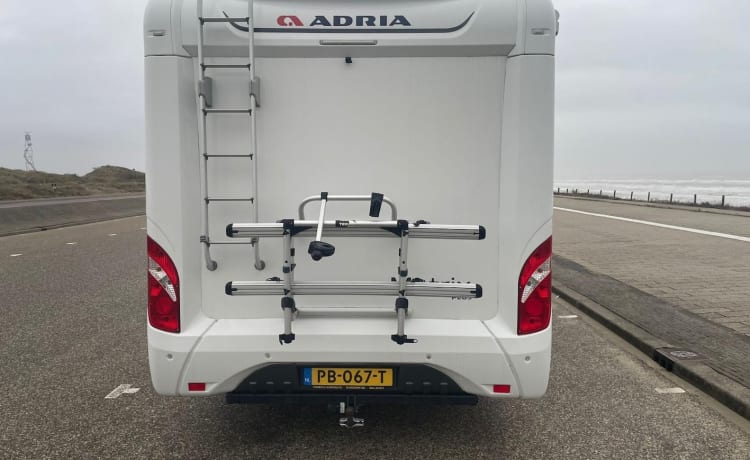 Hele fijne Adria Matrix Plus (Oranjebloesem)