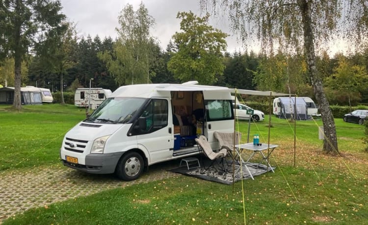 Ferdinand Ford – Camping-car Ford Transit de 2021 pour deux personnes.