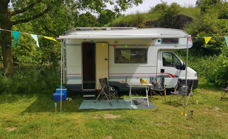 Camping-car spacieux et confortable pour 2 à 4 personnes