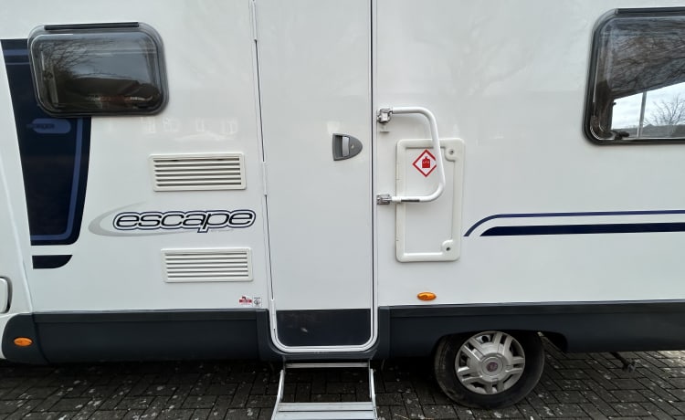 Jeffy – Swift 686 mit 6 Schlafplätzen, Fiat Ducato – INKLUSIVE VERSICHERUNG