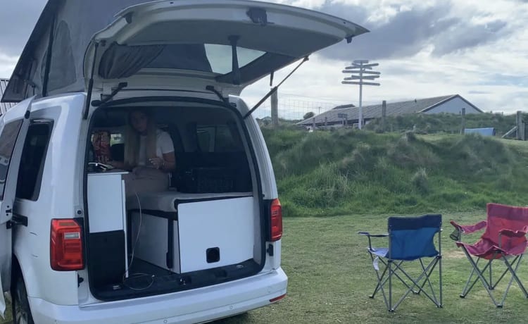 White – Mini camping-car 2 places