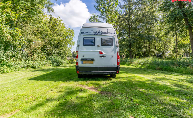 ORBIS – 2p Renault bus uit 2018 Reiskoffer gebouwd voor gemak. 