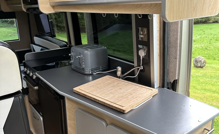 4 berth Peugeot semi-integrated from 2016