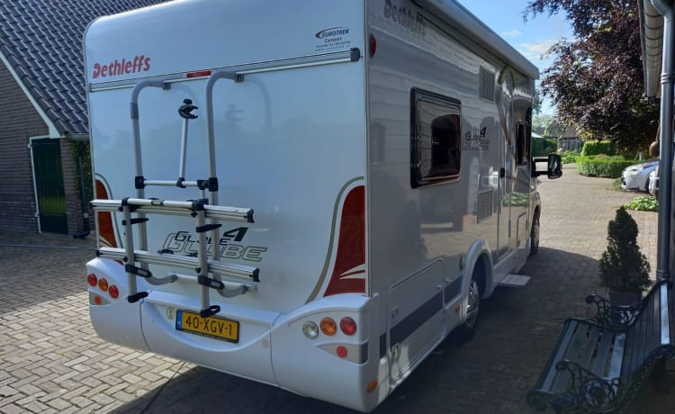 Camping-car familial Dethleffs très soigné pour 4 personnes!