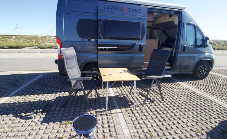 Skippy – Beau et robuste camping-car complet de luxe.