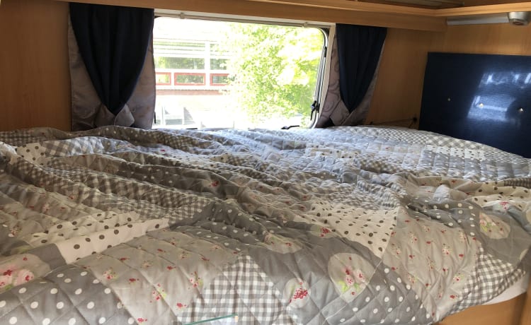 De Baron – Five berth Elnagh alcove Fiat Ducato