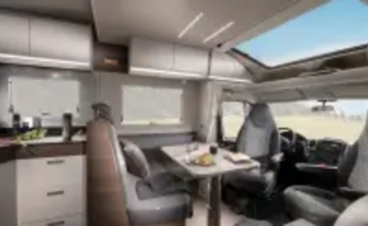 5 berth Adria Supreme SC 