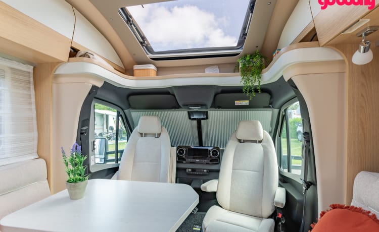 De luxe camper – 2 pers. Hymer Whiteline B600 con aria condizionata semi-integrata del 2020