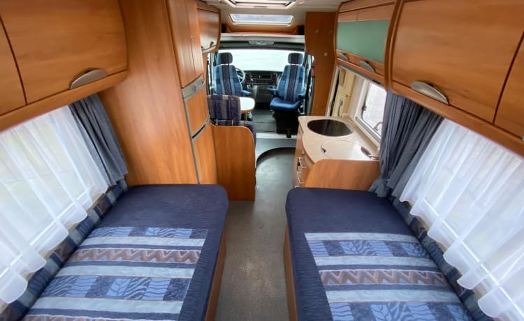 Duo Traveller – Ruime camper voor 2 personen met 2 aparte bedden