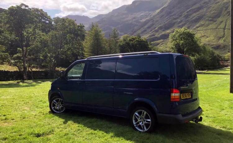 Barnie – T5 VW (2007), Blue Pop-Top (LWB)