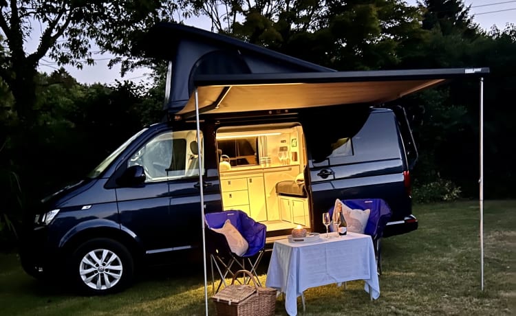 Georgie – ⭐️ BRAND NEW CONVERSION ⭐️ OFF GRID VW LUXURY CAMPER 