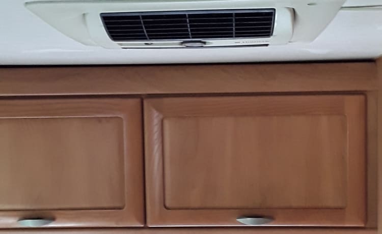 Hymer with roof air conditioner!!