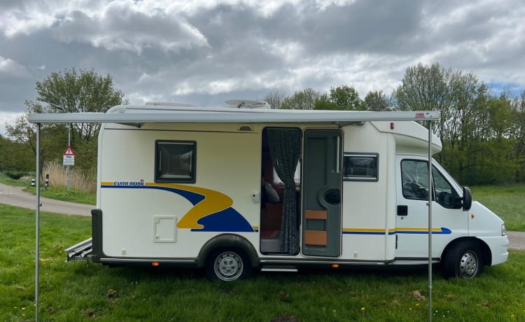 Raf  – 4 person euro mobile 