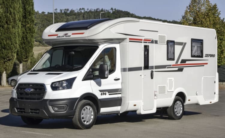 Caroline – Nuovissimo camper 2022 con 5 posti letto