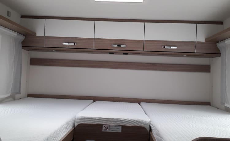 Super luxury corado camper 4 persons