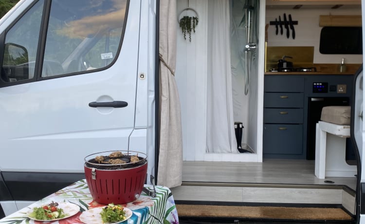 Zola –  - 2 berth fully off-grid sprinter conversion