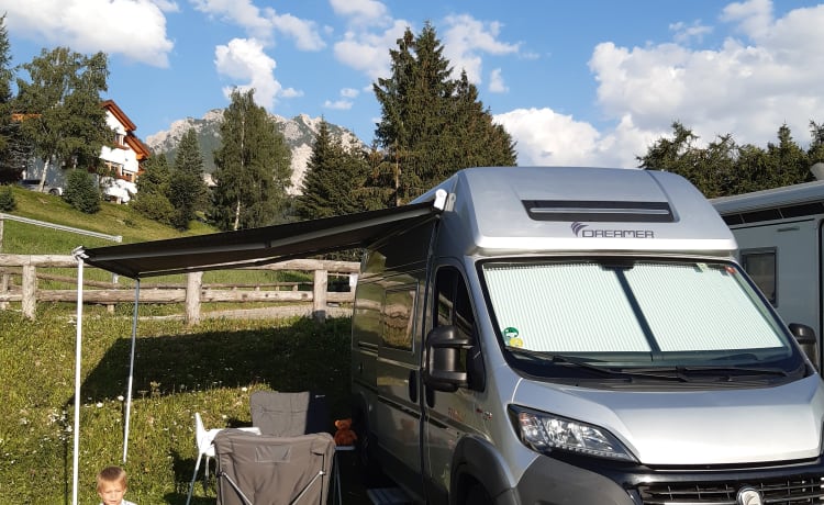 Dreamer – Dreamer Family Camper Van