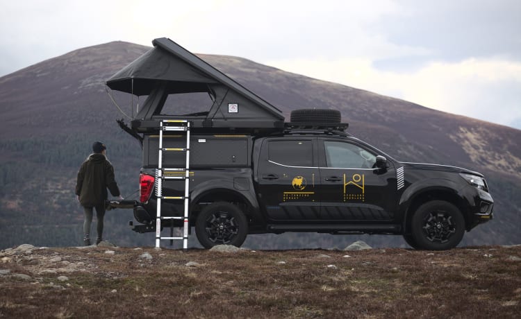 Highland Overland - Shackleton  – Overland Trucks à louer dans les Highlands écossais (aéroport d'Inverness)