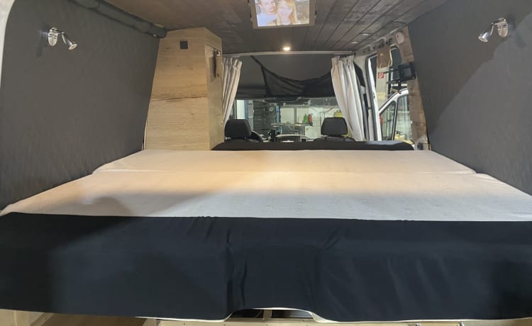 Traum Camper - Alles drin was ihr braucht.  – VW Crafter 2.0 TDI Vollausbau  ( Sehr gepflegt)