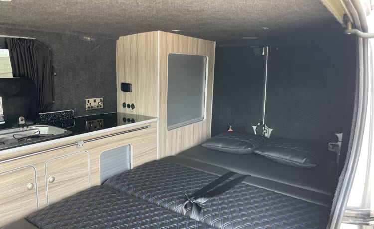 Myvanwy – 2 or 4 berth Vivaro Campervan