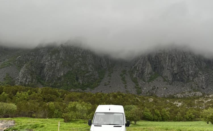 Hermelina – Mercedes-Benz Wohnmobil - 2 Personen