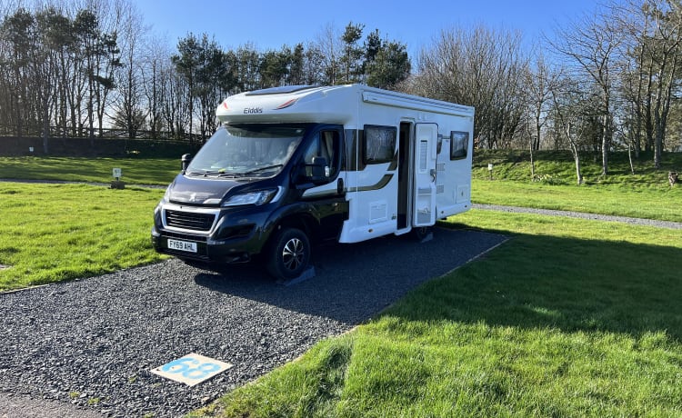 Ellie – 6 berth Peugeot semi-integrated from 2019