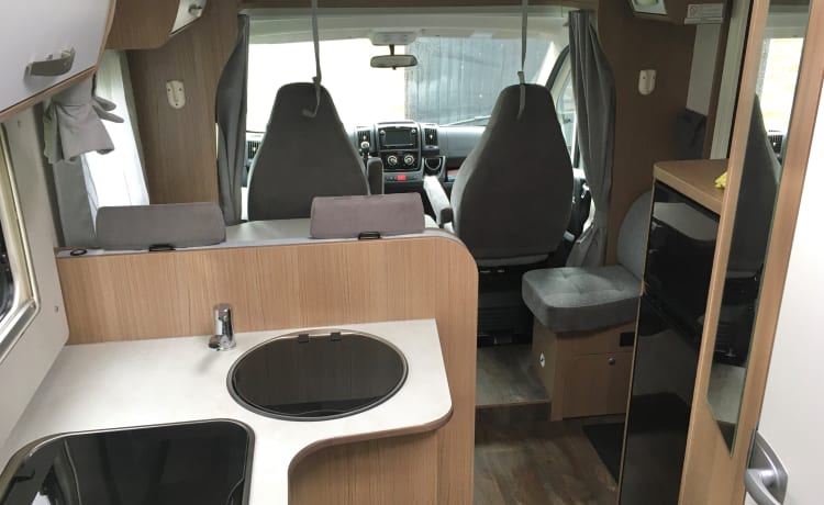 CARADO T338 Camper Clever Edition 2021 met airco 