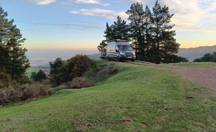 COSY off-grid bus