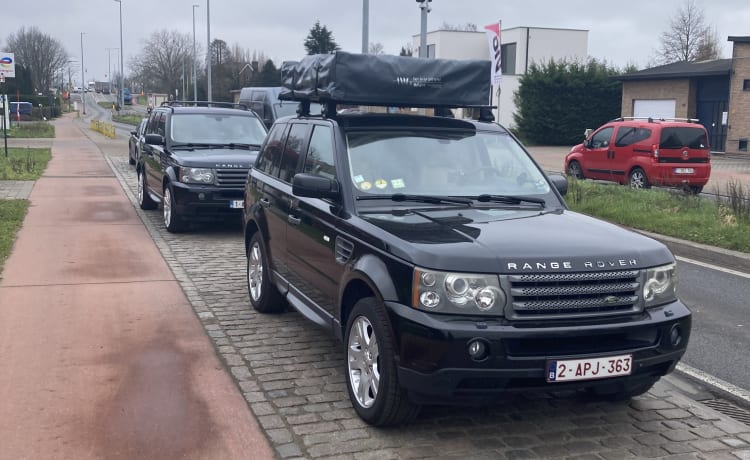  Isolerende binnentent en ondertent. WINTERCAMPEREN !! – 2p Land Rover : Range Rover Sport avec tente de toit et auvent