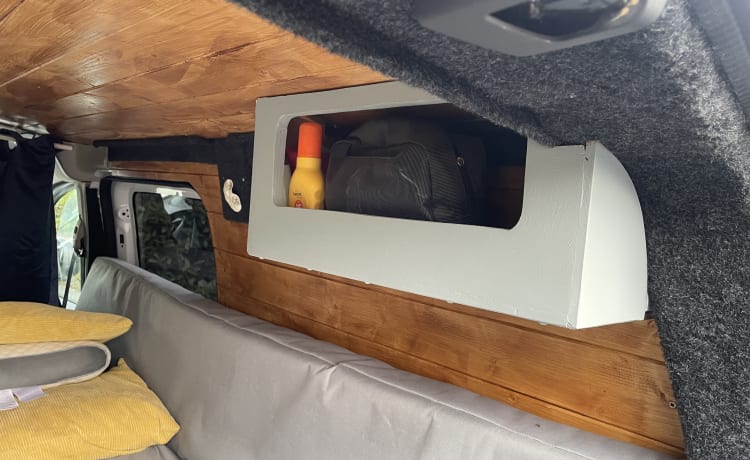 1 slaapplaats Renault Kangoo LWB Micro Camper