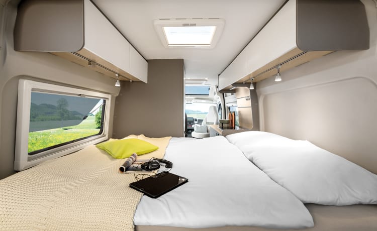 Stoere buscamper – LMC Innovan 600 met Panoramadak uit 2022