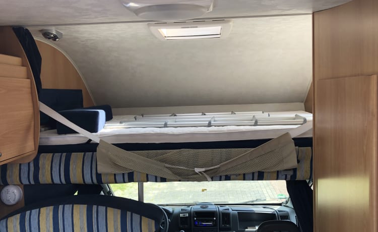 De Baron – Alcôve cinq couchettes Elnagh Fiat Ducato