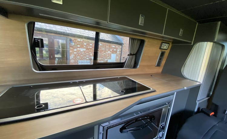 Luxury 4 Berth Pop Top with Isofix seats - Ford Transit Custom