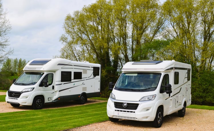 Clyde – Van 4 couchettes 2020 idéal pour toute famille/couple à la recherche d'un roadtrip de luxe