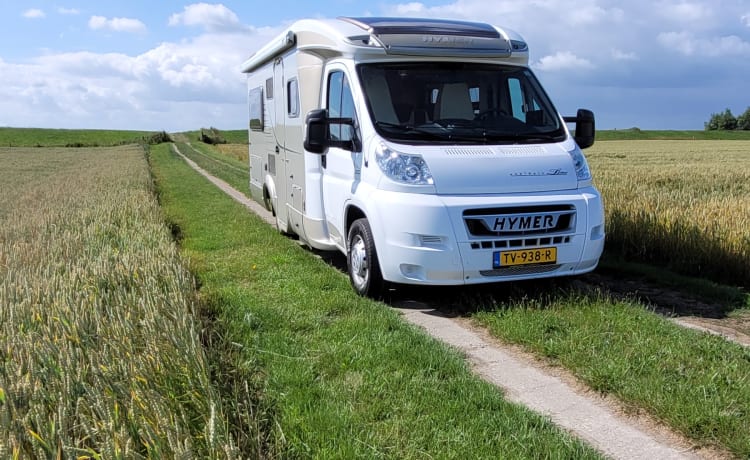 Pluk  – Een heerlijk 4persoons Hymer! Lage instap en gelijkvloers