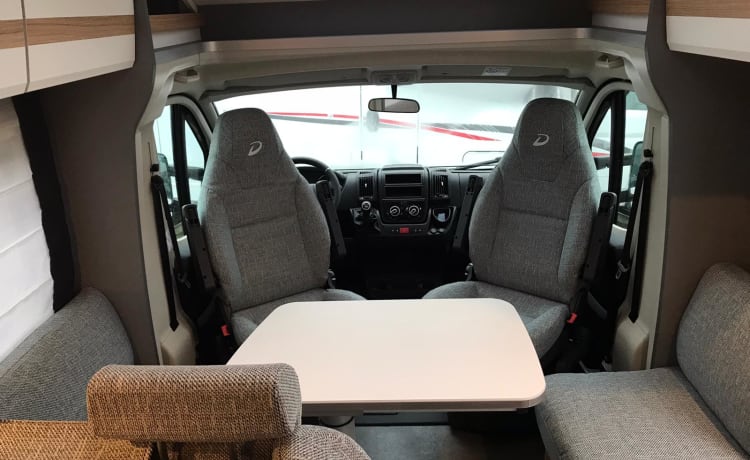 Just T6812 – Dethleffs motorhome for 2 persons