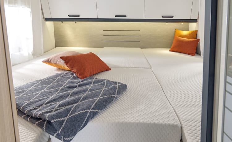 King III – King 3.0 - Nuovissimo e lussuoso camper alcova per 5 persone