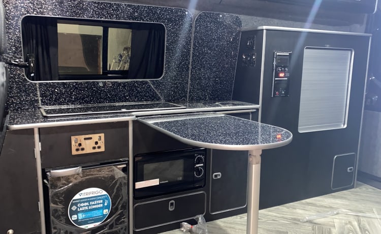 Blue – Conversione camper Transit custom 2 cuccette