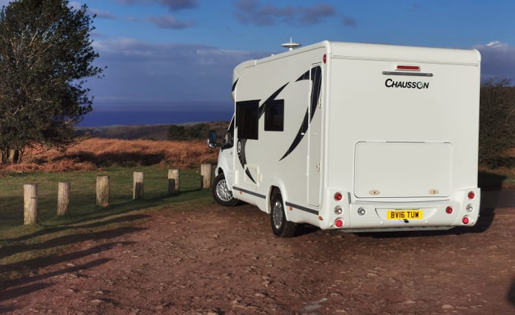 GORDON  – CHAUSSON FLASH 610 with Bike Garage