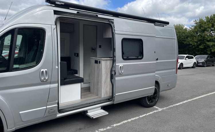 ebikemotorhome – Camping-car Fiat 2-3 couchettes prise en charge à 11h00 retour à 15h00