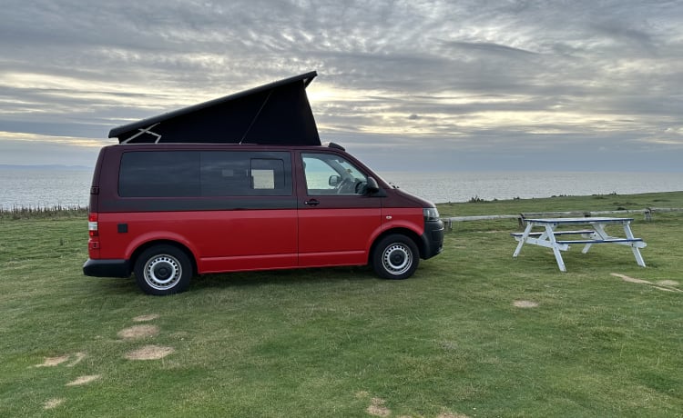 Sun Chaser – 4 berth Volkswagen campervan from 2011