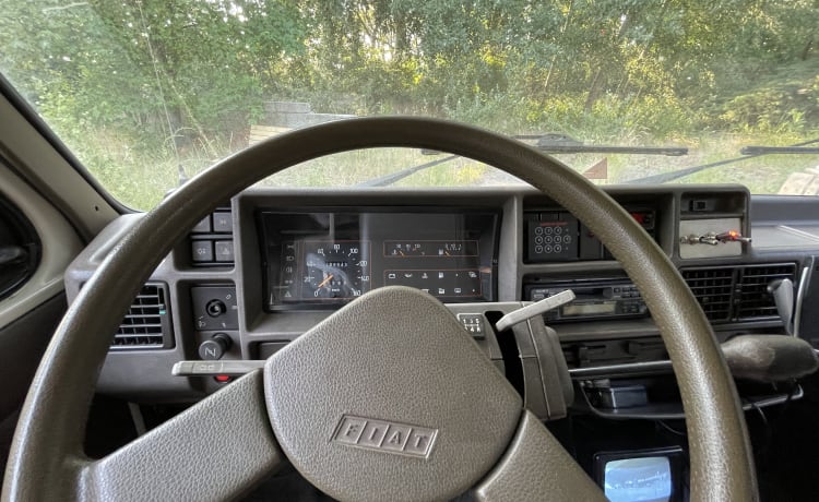 Kwakkel – Feel at home in my spacious and cozy Fiat Ducato Concorde 1990