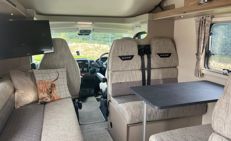 Swift 486 – Swift 486 Wohnmobil, 6-Bett-Wohnmobil mit Fahrradträger