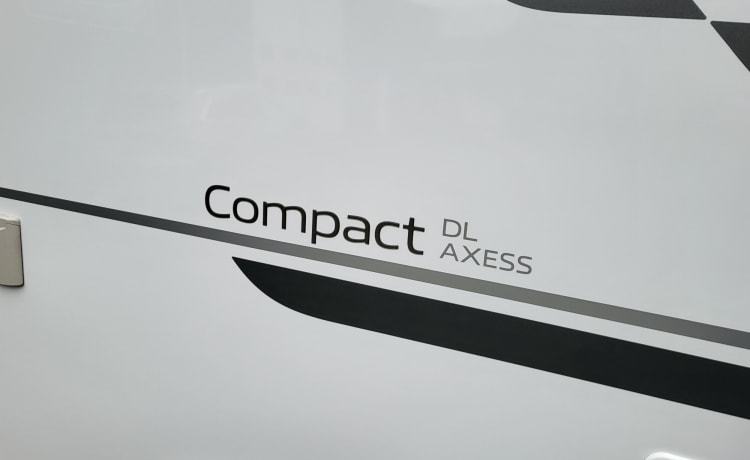 Compact DL – Sehr geräumiger Camper mit Klimaanlage im Wohnbereich und kompletter Ausstattung