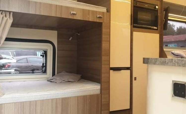 Camper di lusso a 7 posti letto 2021