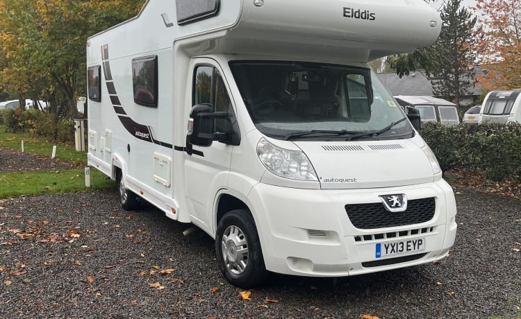 Happy holidays  – Happy Holidays - 6 berth Elddis Autoquest 180