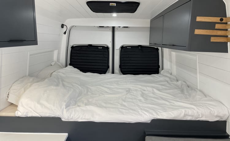 Off grid lusso Volkswagen crafter 2020 (3 posti letto)