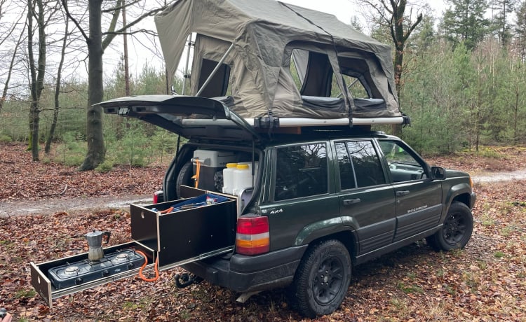 SJEEPIE – Jeep grand cherokee 4x4 met daktent